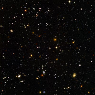 Távoli galaxisok